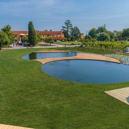Agriturismo Tenuta Regina - Glamping Luxury Lodges And Apartments Palazzolo dello Stella Kültér fotó