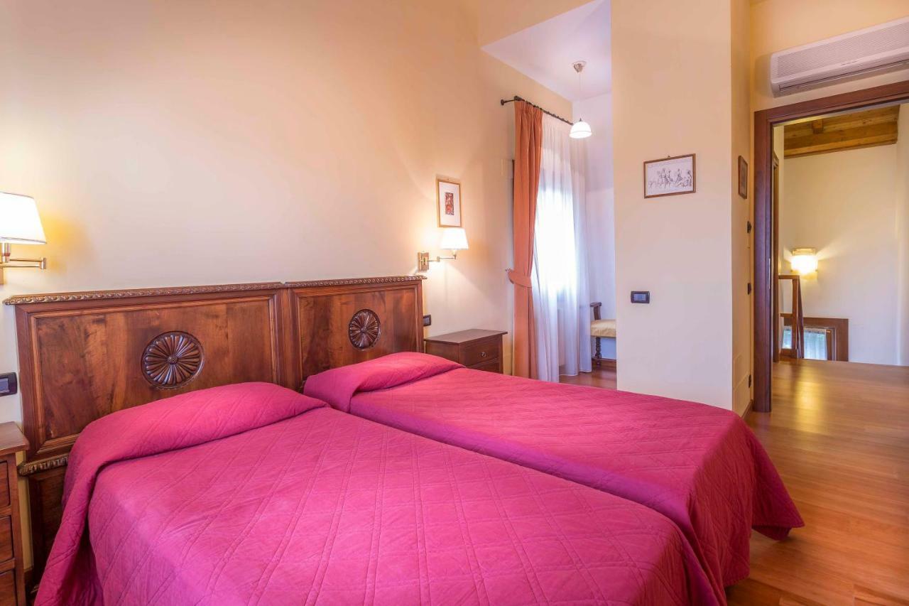 Agriturismo Tenuta Regina - Glamping Luxury Lodges And Apartments Palazzolo dello Stella Kültér fotó