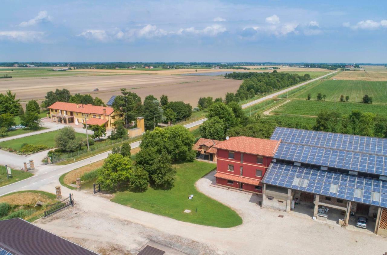 Agriturismo Tenuta Regina - Glamping Luxury Lodges And Apartments Palazzolo dello Stella Kültér fotó