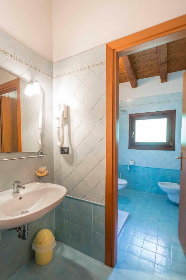 Agriturismo Tenuta Regina - Glamping Luxury Lodges And Apartments Palazzolo dello Stella Kültér fotó