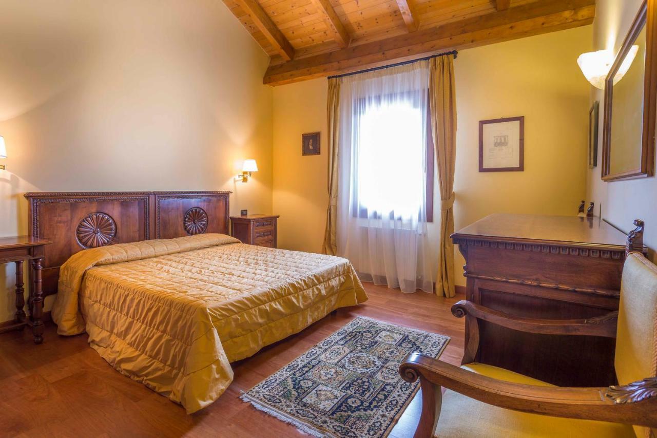 Agriturismo Tenuta Regina - Glamping Luxury Lodges And Apartments Palazzolo dello Stella Kültér fotó